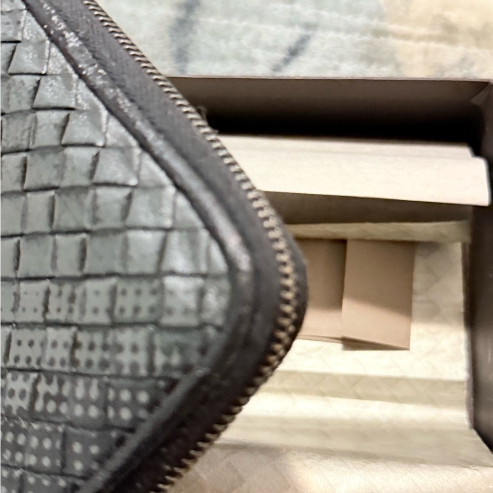 Bottega Veneta  Leather Wallet - Picture 5 of 15